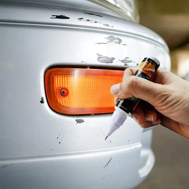 Automobilio įbrėžimų šalinimo priemonė