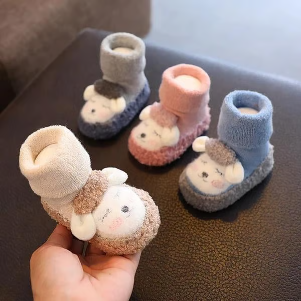 Vaikiški animaciniai pliušiniai batukai