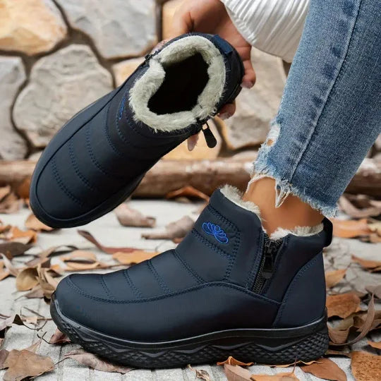 Moteriški vandeniui atsparūs žieminiai batai