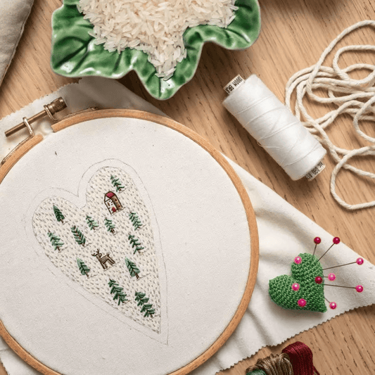 Kalėdinis siuvinėjimo rinkinys