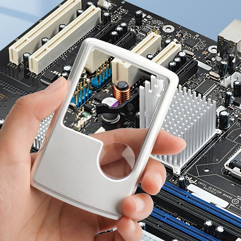 Padidinimo stiklas su LED apšvietimu